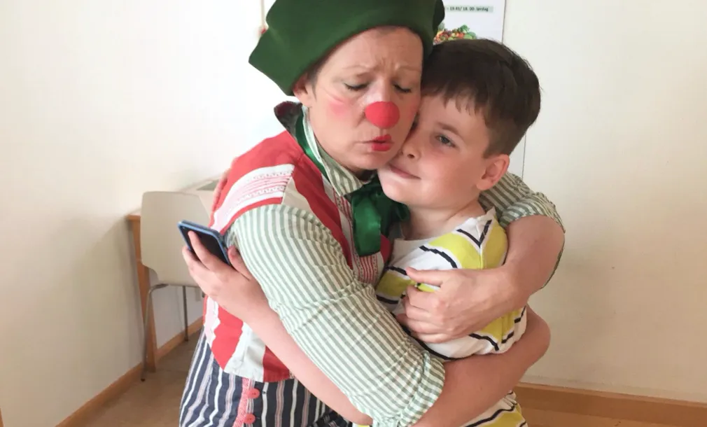 tvang, barn, tilrettelegging, sykehusklovnene, sykehusbarn, barn på sykehus, tvang mot barn